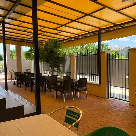 Πανσιόν Casa Flaviu 3*